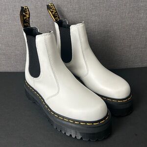 Dr. Martens 2976 Quad Chelsea Platform Boots